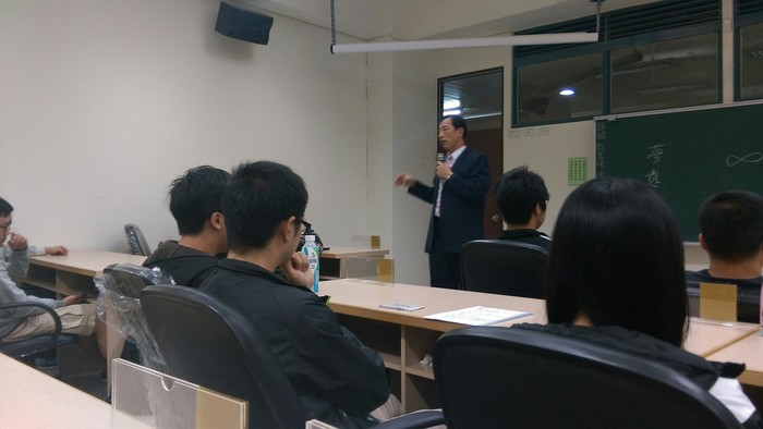 1050516張威珍會計師圖片