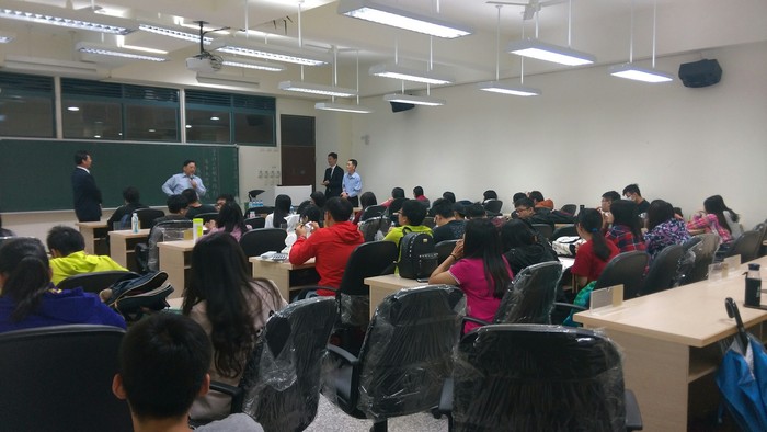 1050516張威珍會計師圖片