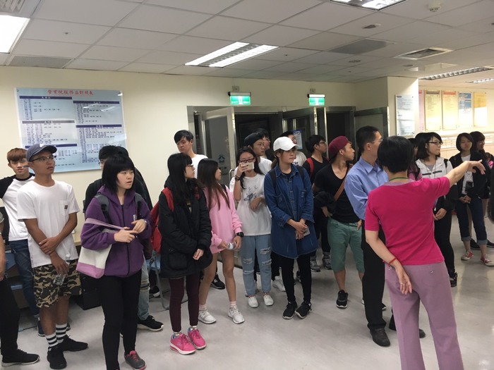 1051115國稅局參訪圖片